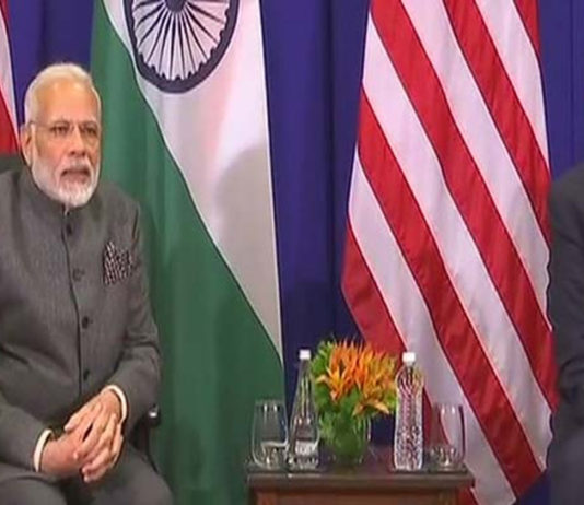 पीएम मोदी और अमेरिकी राष्ट्रपति डोनाल्ड ट्रंप ने सुरक्षा समेत कई अहम मुद्दों पर बात की