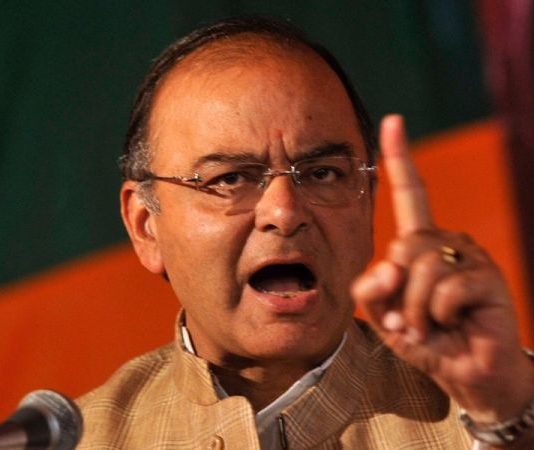सरकार चालू वित्त वर्ष में 3.3 प्रतिशत राजकोषीय घाटे के लक्ष्य पर कायम रहेगी – वित्त मंत्री जेटली अरुण जेटली