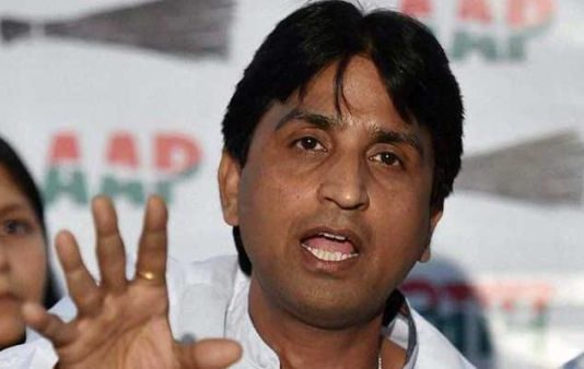 “आप” में बढ़ रहा है पार्टी नेता कुमार विश्वास का विरोध