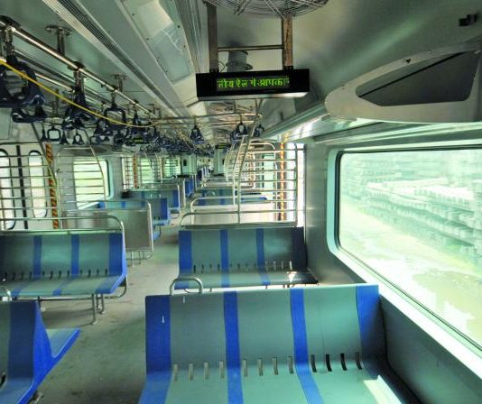 मुंबई की पहली AC लोकल ट्रेन होगी इन सुविधाओं से लैस