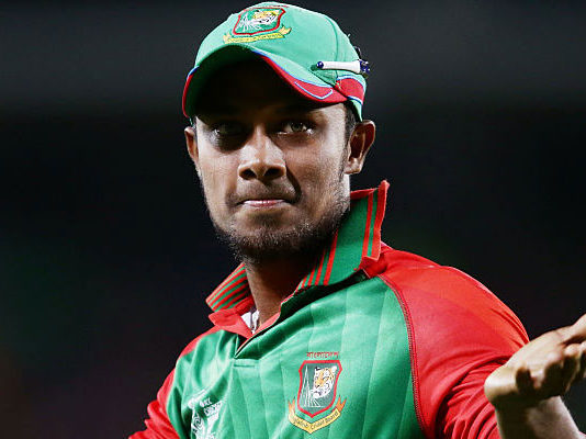 युवा प्रशंसक को पीटने पर इस क्रिकेटर पर लगा 6 माह का प्रतिबंध