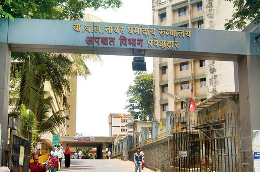 मुंबई: MRI मशीन में फंसकर गई मरीज के बेटे की जान