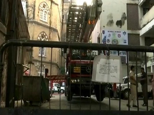 मुंबई के सत्र न्यायालय के तीसरी मंजिल पर लगी आग, कोई क्षति नहीं