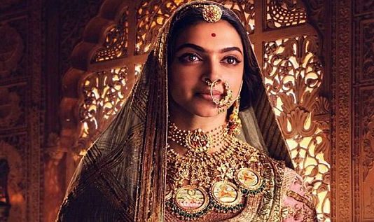 गुजरात मल्टीप्लेक्स एसोसिएशन ने किया ऐलान, पूरे राज्य में नहीं दिखाएंगे ‘पद्मावत’