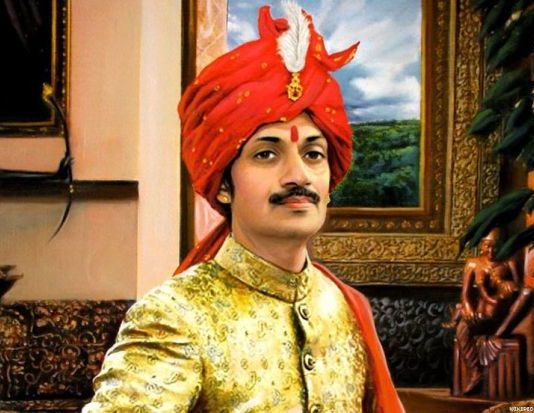 LGBT लोगों के लिए गुजरात के ‘गे’ प्रिंस ने खोले अपने महल के दरवाजे