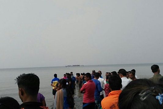 महाराष्ट्र-दहाणु में 40 बच्चों से भरी नाव समुद्र में डूबी, 4 की मौत
