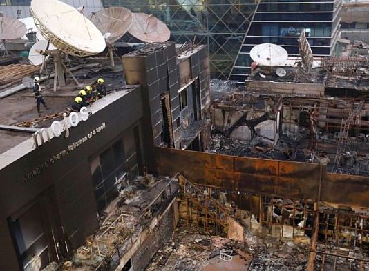 मुंबई अग्निकांड: ‘1 above’ पब के 2 मैनेजर गिरफ्तार, 3 लोगों की तलाश अब भी जारी