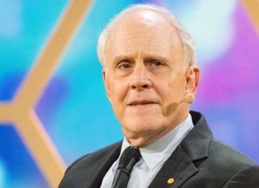 भारत में कुर्सी के लिए खून बहाते हैं नेता -अमेरिकी नोबेल पुरस्कार विजेता