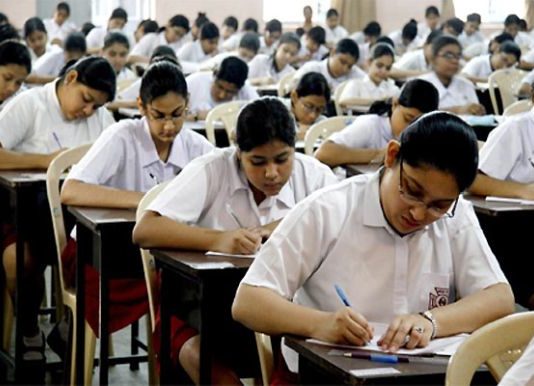 CBSE ने जारी किया 10 वीं-12 वीं बोर्ड परीक्षा का टाइम-टेबल, परिक्षार्थीं हो जाएं तैयार