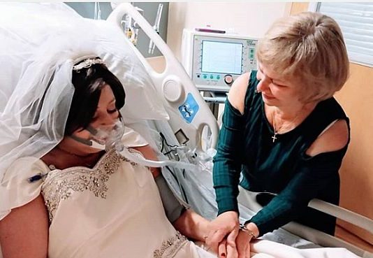 एक ऐसी शादी जो एक दिन भी न चल सकी, लेकिन ब्रेस्ट कैंसर की इस मरीज ने कायम की मिसाल