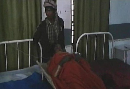 यूपी: आधार कार्ड न होने के कारण गर्भवती महिला का नहीं हुआ इलाज़, अस्पताल ने झाड़ा पल्ला