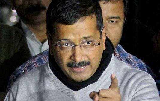 दिल्ली की सर्दी ने ली 44 की जान, केजरीवाल ने फोड़ा LG पर ठीकरा