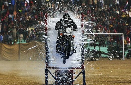 गणतंत्र दिवस पर इस बार महिला बाइकर्स खतरनाक स्टंट दिखायेगीं