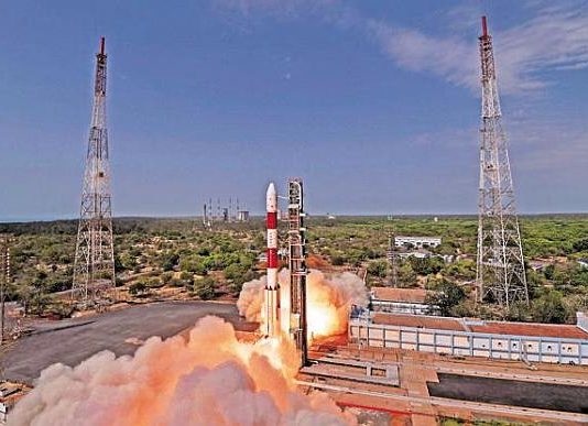 भारत ने अंतरिक्ष में भेजा 100वां सैटेलाइट, नए साल की दमदार शुरुआत