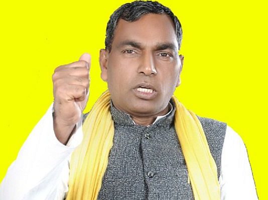 यूपी: मंत्री ओम प्रकाश राजभर ने प्रदेश सरकार पर साधा निशाना, कहा, “वर्तमान व्यवस्था में बढ़ा भ्रष्टाचार”