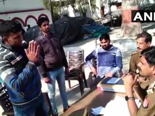 UP: एनकाउंटर के डर से थाने पहुंचा आरोपी, मांगी रहम की भीख