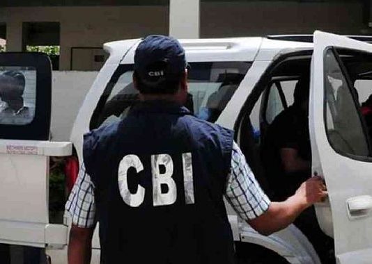 भ्रष्टाचार में लिप्त सीजीएसटी कमिश्नर संसार चंद समेत 10 लोग गिरफ्तार