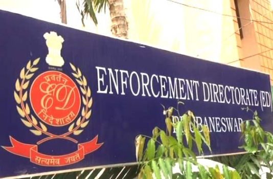 फरीदाबाद में रॉबर्ट वाड्रा के सहयोगी के परिसरों पर ED का छापा