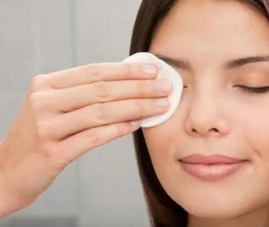 जानिए कैसे रखें त्वचा का ख्याल, मिनटों में निखारे त्वचा