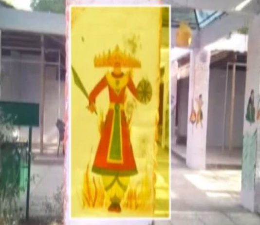 ताज महोत्सव: राम के बाद अब सबके निशाने पर रावण