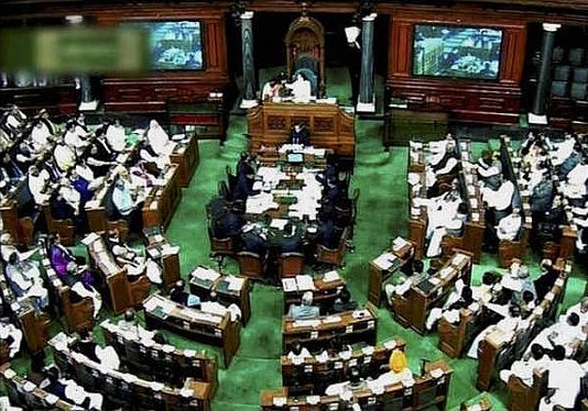 संसद के दोनों सदनों में आज फिर हंगामा, कार्यवाही स्थगित