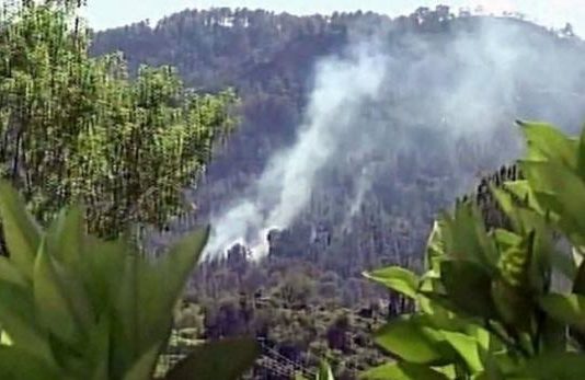 पाकिस्तान कल मांग रही थी रहम की भीख, आज अरनिया में दागे मोटर के गोले पाकिस्तान कल मांग रही थी रहम की भीख