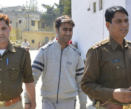 दिल्ली पुलिस ने 251 रुपये में स्मार्टफोन देने का वादा करने वाली कंपनी के मालिक को किया गिरफ्तार