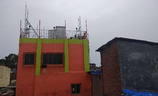 मुंबई: साकीनाका में नगरसेवक व बीएमसी के संरक्षण में लगाया जा रहा अवैध मोबाइल टॉवर!