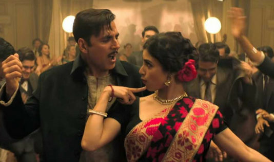 अक्षय कुमार की फिल्म गोल्ड से मोनोबिना सॉन्ग हुआ आउट, दिखा बंगाली अवतार अक्षय कुमार की फिल्म गोल्ड से मोनोबिना सॉन्ग हुआ आउट, दिखा बंगाली अवतार