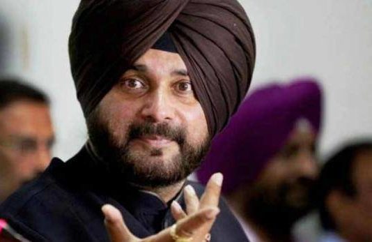 पाकिस्तान जाने के लिए सिद्धू ने किया आवेदन, पर केन्द्र सरकार के फैसले का है इंतजार सिद्धू