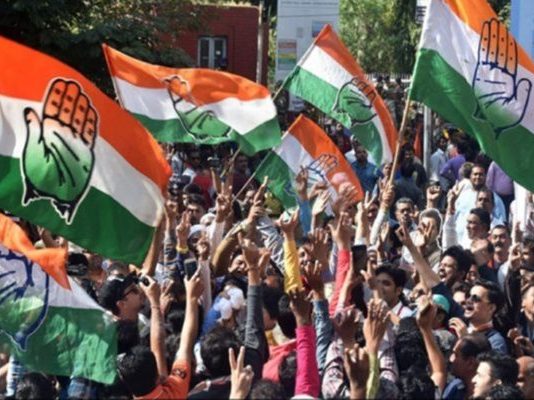 कर्नाटक के 10 जिलों में कांग्रेस ने जमाया अपना कब्जा कर्नाटक के 10 जिलों में कांग्रेस ने जमाया अपना कब्जा