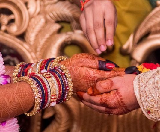 Viral Video: दुल्हन के घर पहुंचा दूल्हा,लड़कीवालों ने ऐसे किया स्वागत बीएचयू आईआईटी नहीं चला रहा बहू बनने के लिए तीन महीने का कोर्स, इस खबर का किया खंडन