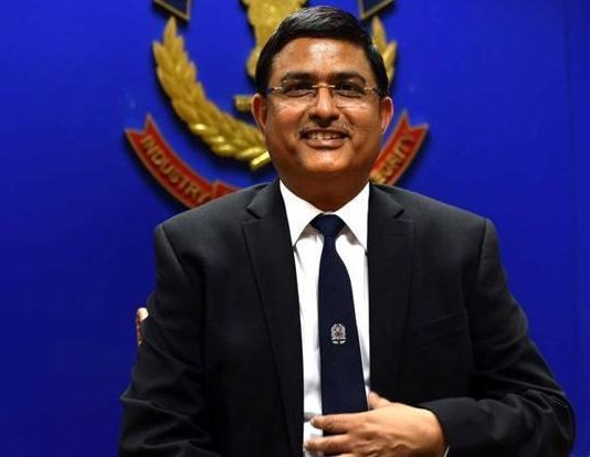 राकेश अस्थाना पर 3 करोड़ घूस लेने का आरोप लगाने वाले सतीश सना को CBI ने दिया समन राकेश अस्थाना पर 3 करोड़ घूस लेने का आरोप लगाने वाले सतीश सना को CBI ने दिया समन