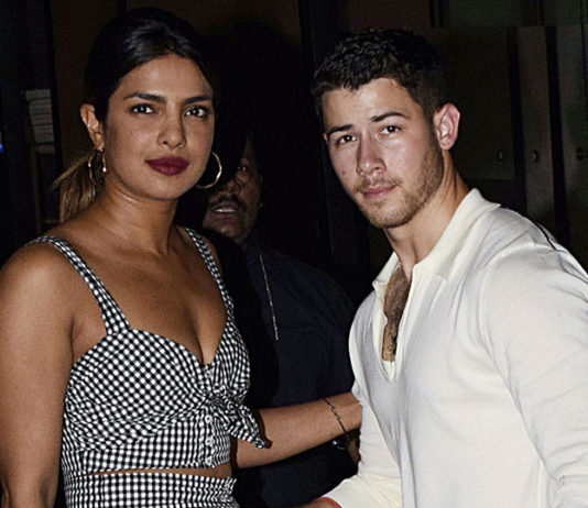 प्रियंका चोपड़ा और निक जोनस एक दूसरे में खोए नजर आए, Pic Viral प्रियंका चोपड़ा और निक जोनस एक दूसरे में खोए नजर आए, Pic Viral