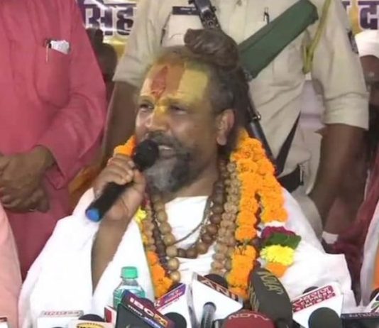 शिवराज ने नर्मदा, गाय और वृक्षारोपण पर दिया धोखा : कम्प्यूटर बाबा शिवराज ने नर्मदा, गाय और वृक्षारोपण पर दिया धोखा : कम्प्यूटर बाबा
