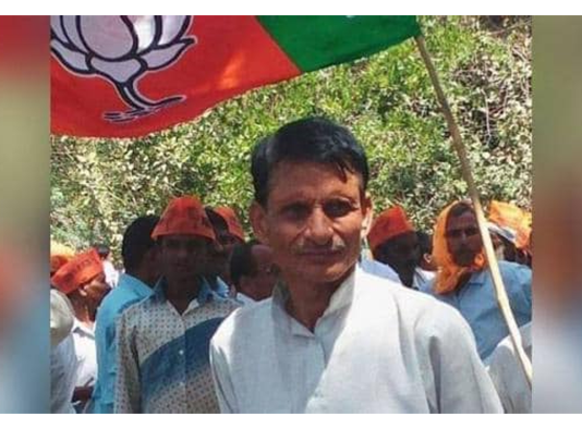 अमेठी में स्मृति ईरानी के करीबी नेता को गोली मारी गयी, लखनऊ जाते समय रास्ते में मृत्यु