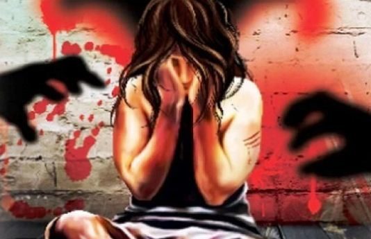 7 साल की बच्ची से दुष्कर्म के बाद दांत से गला काटकर मार डाला !