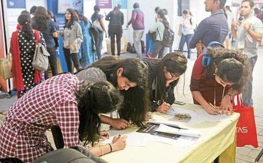 Good News: सिर्फ मार्च के महीने में मिली 8।14 लाख नई नौकरियां !