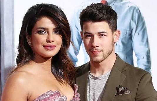 प्रेग्नेंट हैं प्रियंका चोपड़ा, उनकी इस खास दोस्त ने किया खुलासा !