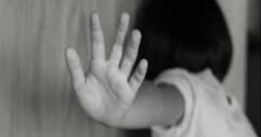 9 साल की बच्ची से रेप के बाद हत्या, 250 लोगों ने…