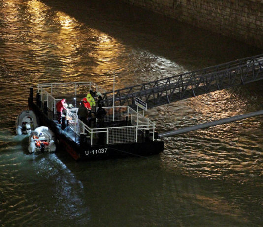 हंगरी में यात्रियों से भरी नाव पलटी, 7 लोगों की मौत, 16 लापता