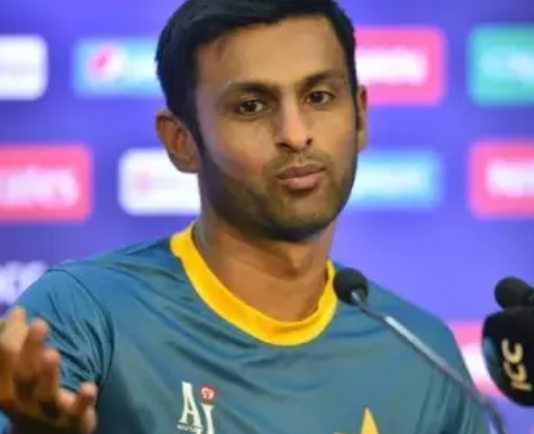 हुक्का बार वाले वीडियो पर बौखलाए शोएब मलिक, दिया ये बयान