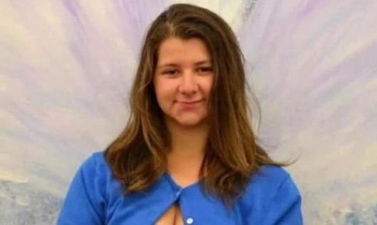 90 लाख डॉलर के लालच में किशोरी ने की बेस्ट फ्रेंड की हत्या !