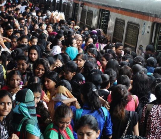 साल 2027 में चीन से ज्यादा आबादी वाला देश हो जाएंगा भारत- रिपोर्ट