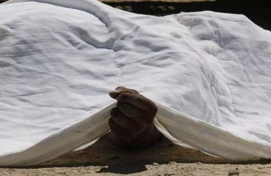 UP: प्रेमिका से मिलने गए प्रेमी का शव पेड़ पर लटका मिला !