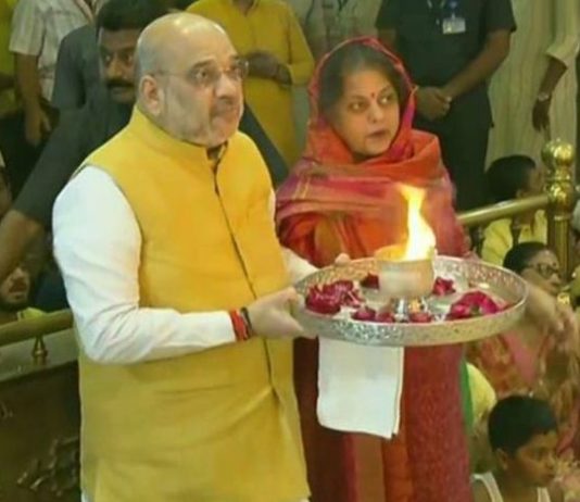 भगवान जगन्नाथ की रथ यात्रा आज, पत्नी संग अमित शाह ने की पूजा-अर्चना