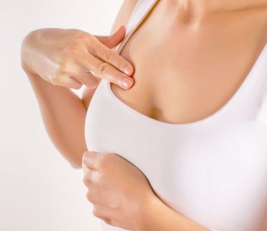 रोजाना महिलाओं द्वारा की जानें वाली ये 5 गलतियां, ब्रेस्ट कैंसर का कारण