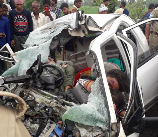 यूपी में दर्दनाक हादसा: कार और रोडवेज की टक्कर में एक ही परिवार के 7 लोगों की मौत
