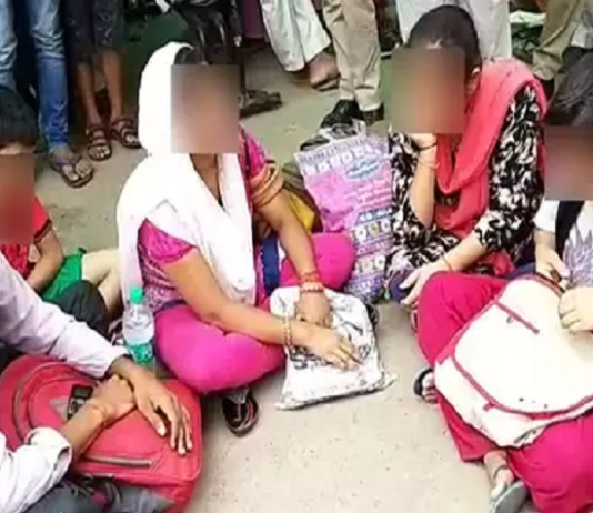 धरने पर बैठा उन्नाव दुष्कर्म कांड पीडि़ता का परिवार, सरकार के सामने रखी ये मांग