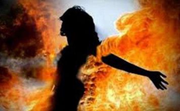 यूपी: दहेज नहीं मिला तो महिला को जिंदा जलाया, केस दर्ज